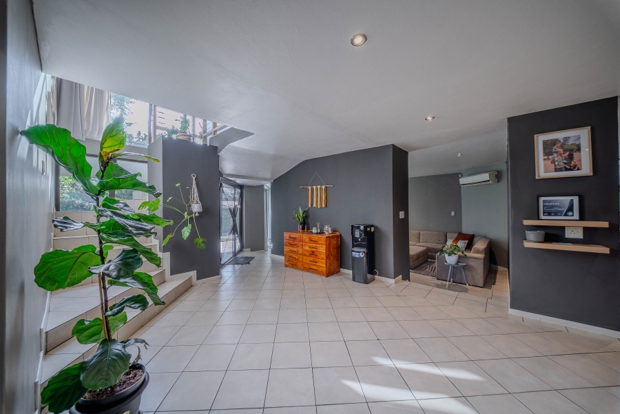 5 Bedroom Property for Sale in Lynnwood Glen Gauteng