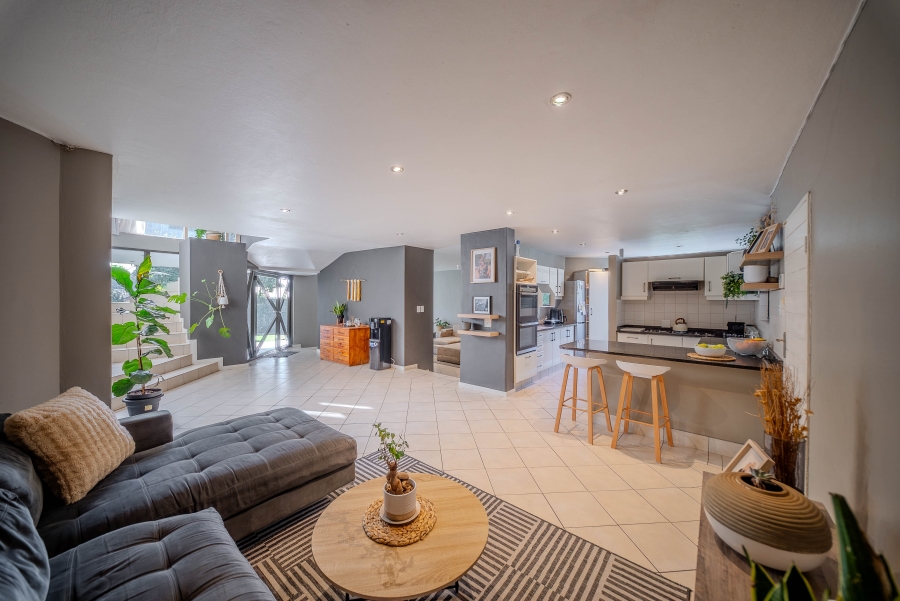 5 Bedroom Property for Sale in Lynnwood Glen Gauteng