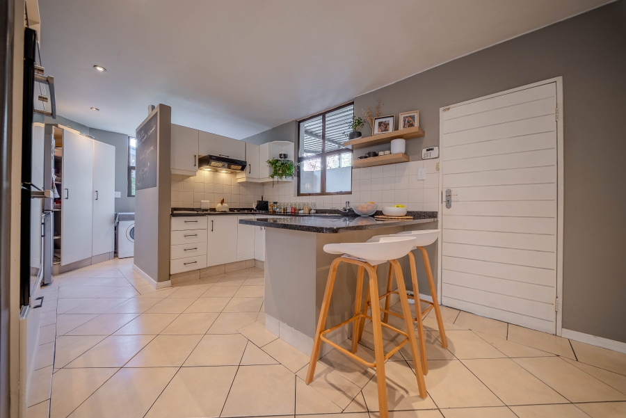 5 Bedroom Property for Sale in Lynnwood Glen Gauteng