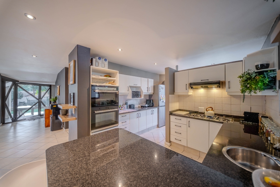 5 Bedroom Property for Sale in Lynnwood Glen Gauteng