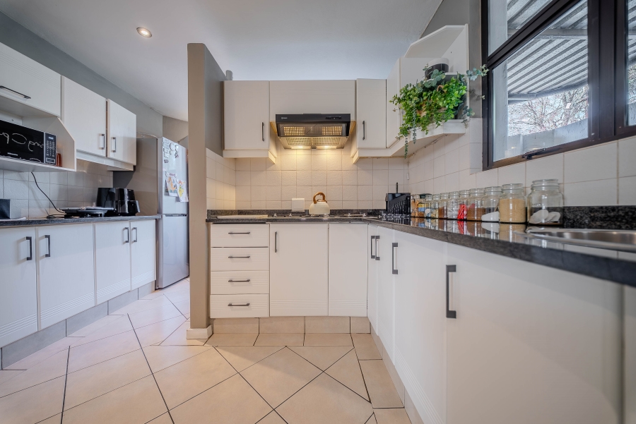 5 Bedroom Property for Sale in Lynnwood Glen Gauteng