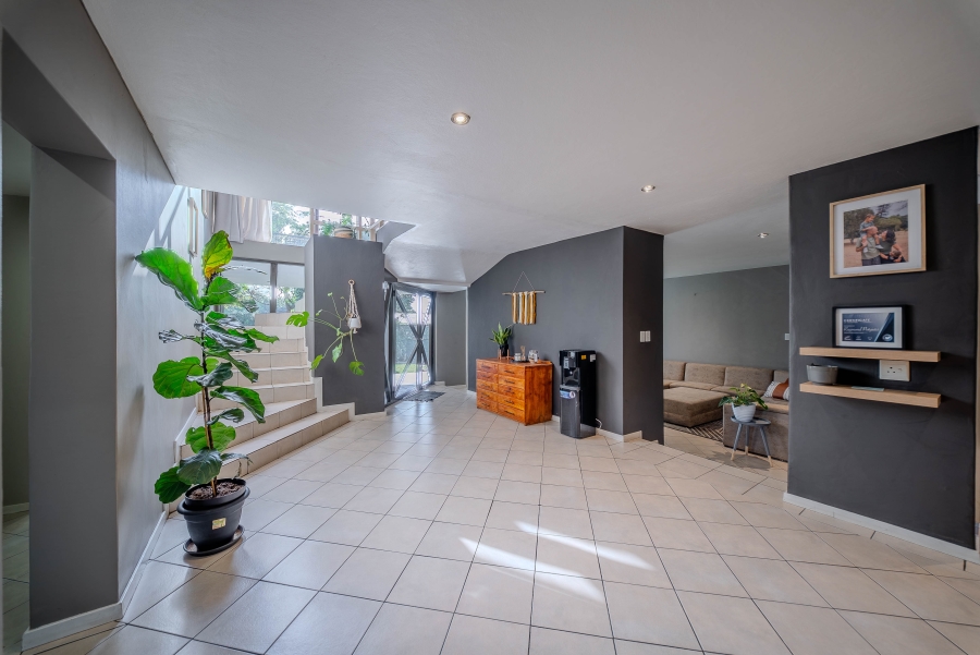5 Bedroom Property for Sale in Lynnwood Glen Gauteng