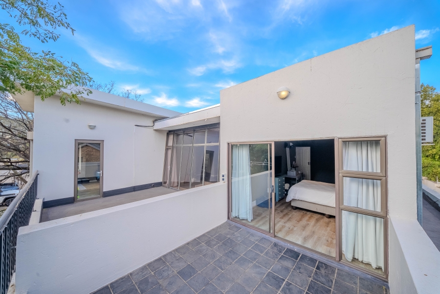5 Bedroom Property for Sale in Lynnwood Glen Gauteng