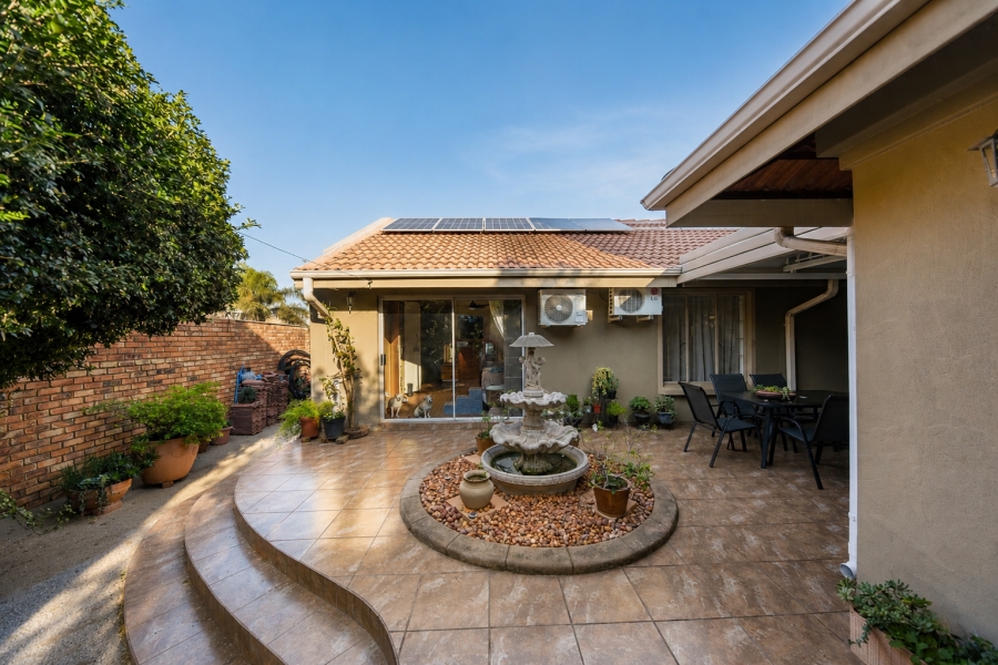 3 Bedroom Property for Sale in Moreleta Park Gauteng