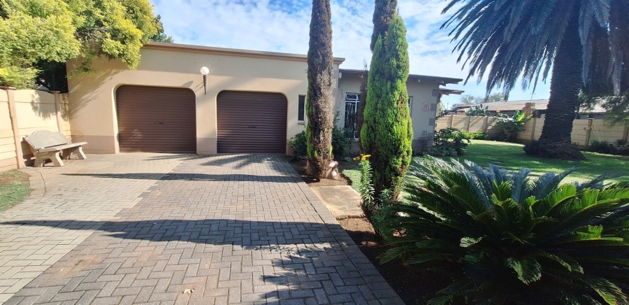 3 Bedroom Property for Sale in Sonland Park Gauteng