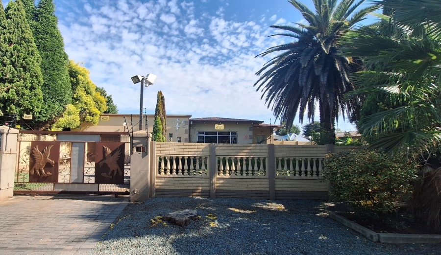 3 Bedroom Property for Sale in Sonland Park Gauteng