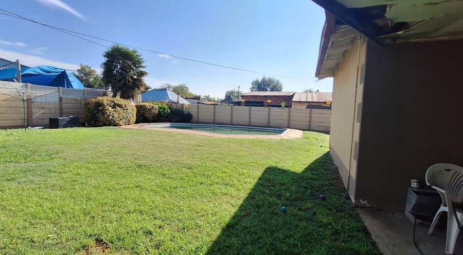 3 Bedroom Property for Sale in Sonland Park Gauteng