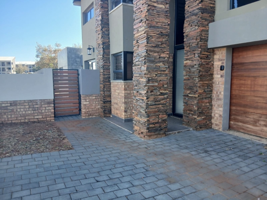 3 Bedroom Property for Sale in Roodepark Eco Estate Gauteng