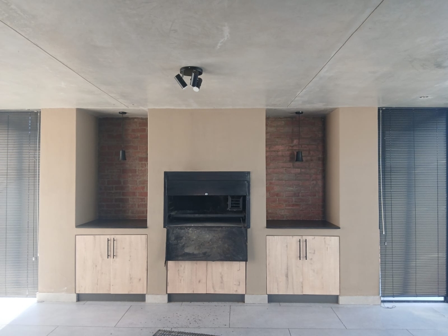 3 Bedroom Property for Sale in Roodepark Eco Estate Gauteng