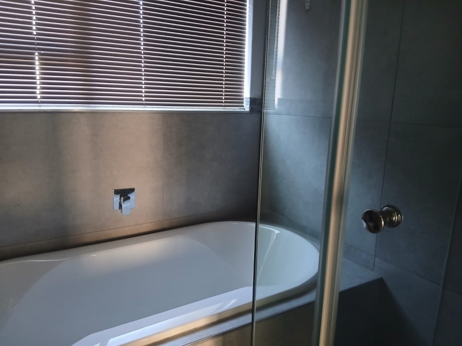 3 Bedroom Property for Sale in Roodepark Eco Estate Gauteng