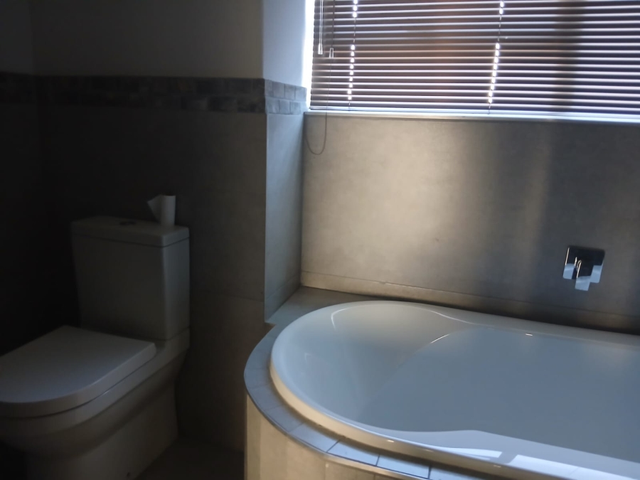 3 Bedroom Property for Sale in Roodepark Eco Estate Gauteng
