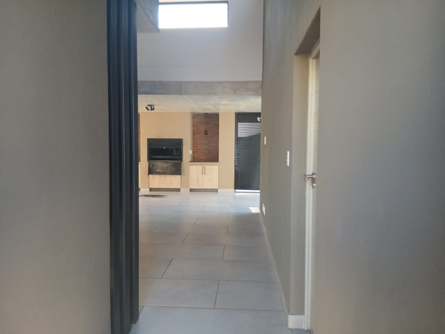3 Bedroom Property for Sale in Roodepark Eco Estate Gauteng