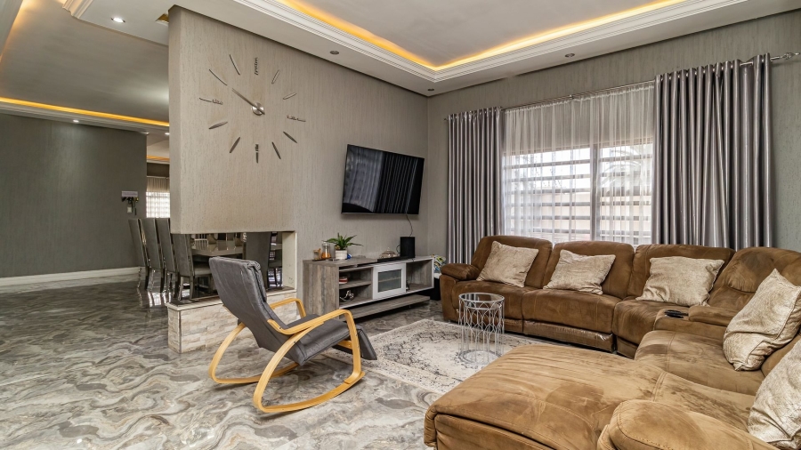 3 Bedroom Property for Sale in Mackenzie Park Gauteng