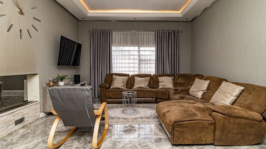 3 Bedroom Property for Sale in Mackenzie Park Gauteng