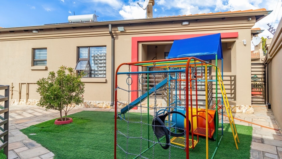 3 Bedroom Property for Sale in Mackenzie Park Gauteng