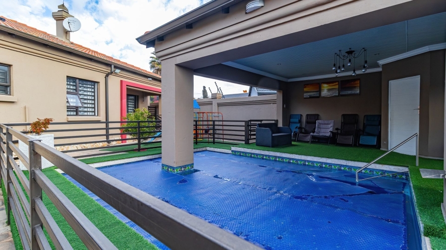 3 Bedroom Property for Sale in Mackenzie Park Gauteng