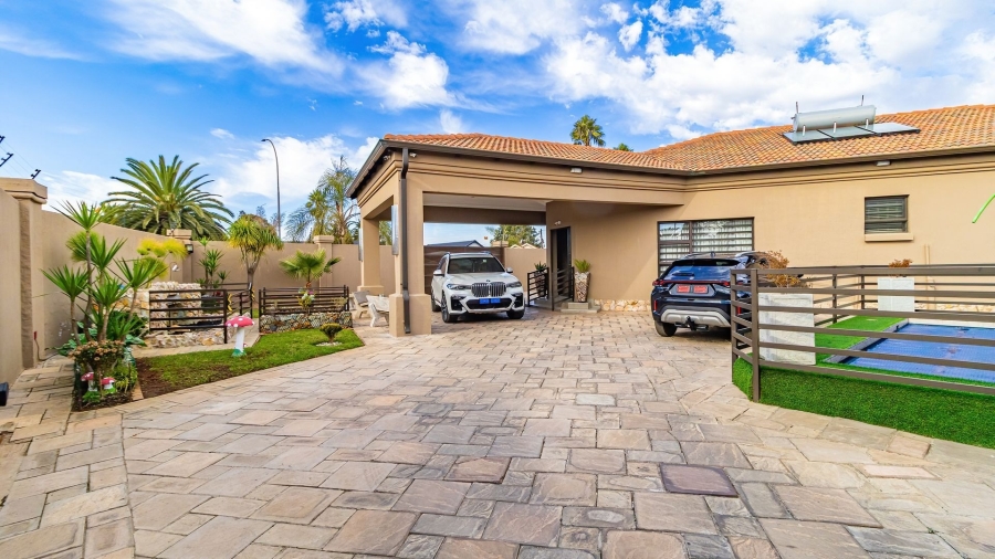 3 Bedroom Property for Sale in Mackenzie Park Gauteng