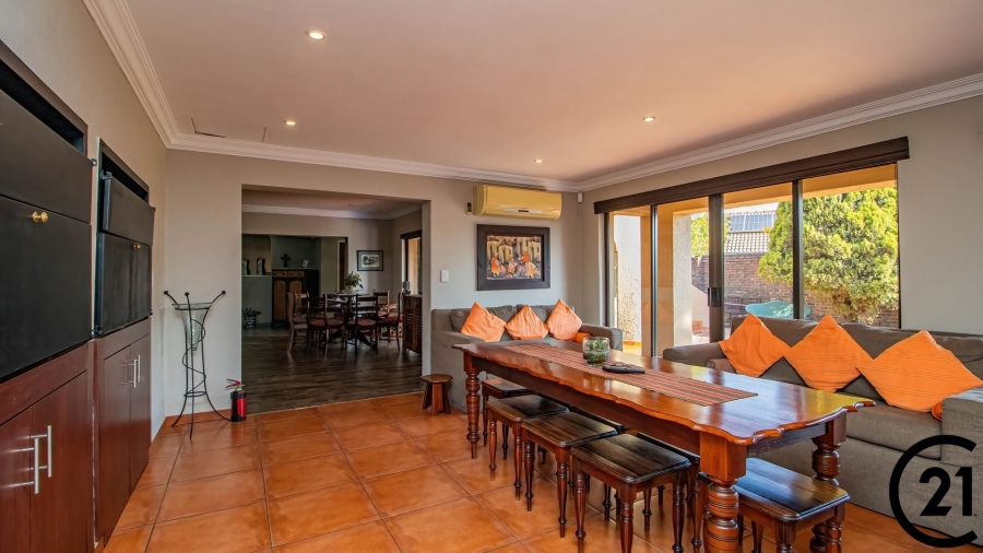 6 Bedroom Property for Sale in Rynfield Gauteng