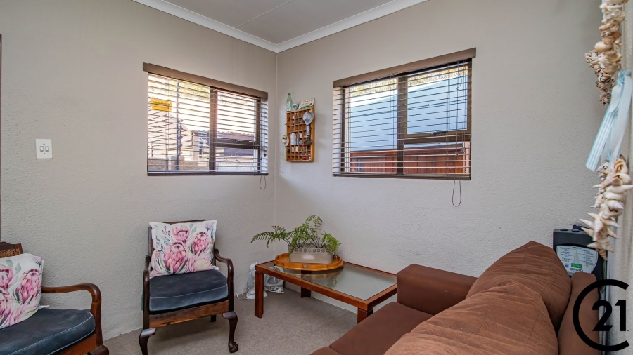 6 Bedroom Property for Sale in Rynfield Gauteng