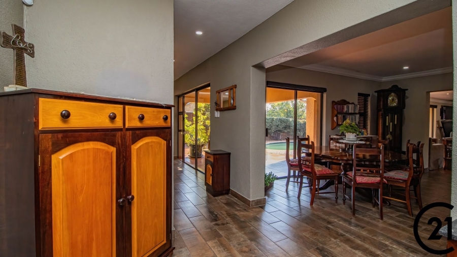 6 Bedroom Property for Sale in Rynfield Gauteng