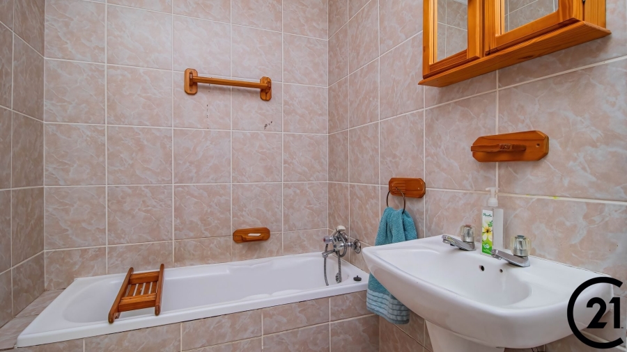 6 Bedroom Property for Sale in Rynfield Gauteng