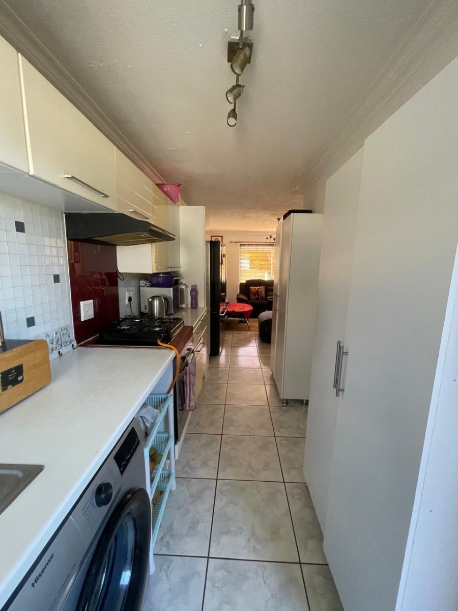 2 Bedroom Property for Sale in Birch Acres Gauteng