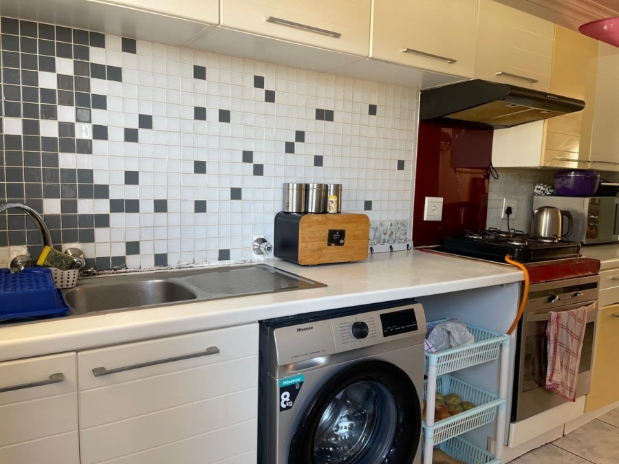 2 Bedroom Property for Sale in Birch Acres Gauteng