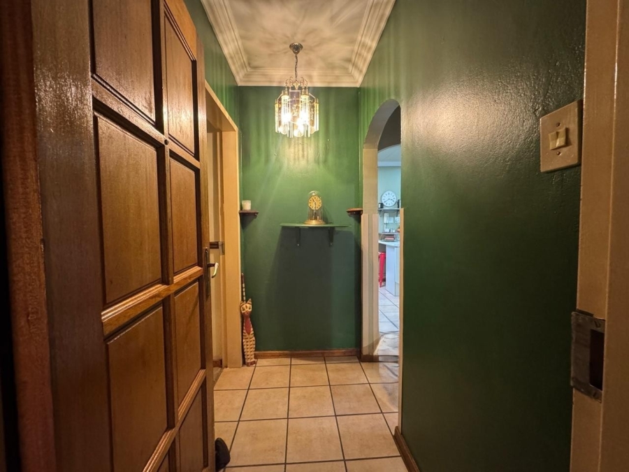 3 Bedroom Property for Sale in Hennopspark Gauteng