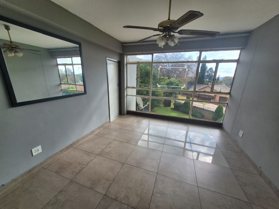 1 Bedroom Property for Sale in Rhodesfield Gauteng