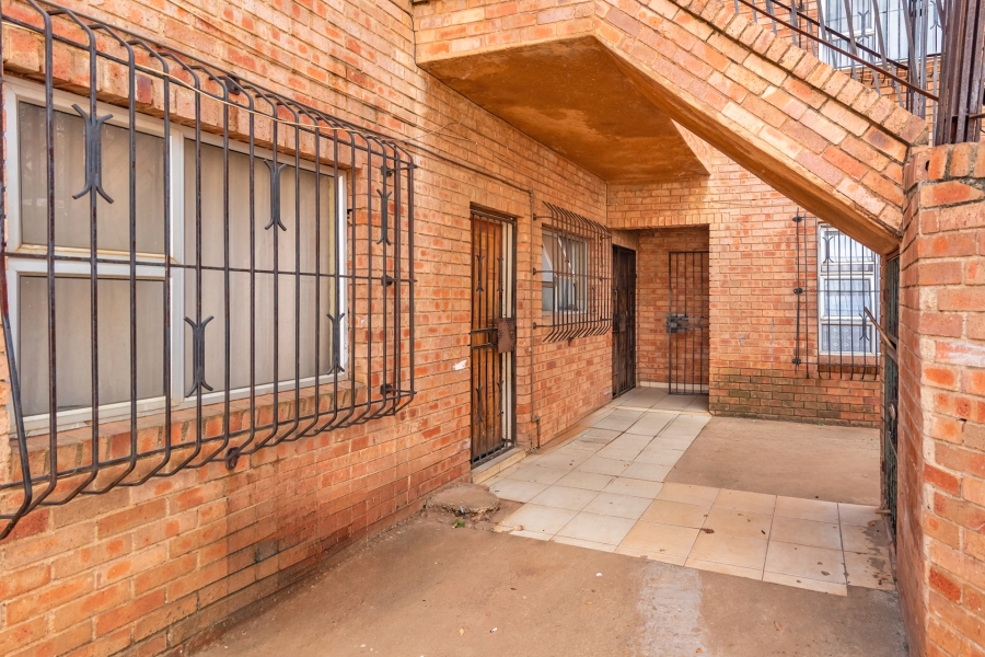 26 Bedroom Property for Sale in Bezuidenhout Valley Gauteng