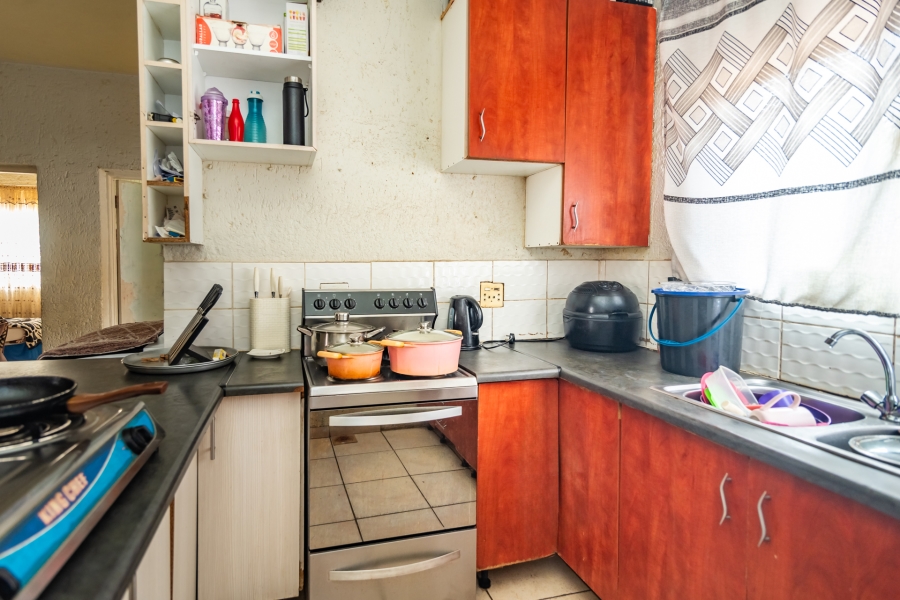 26 Bedroom Property for Sale in Bezuidenhout Valley Gauteng