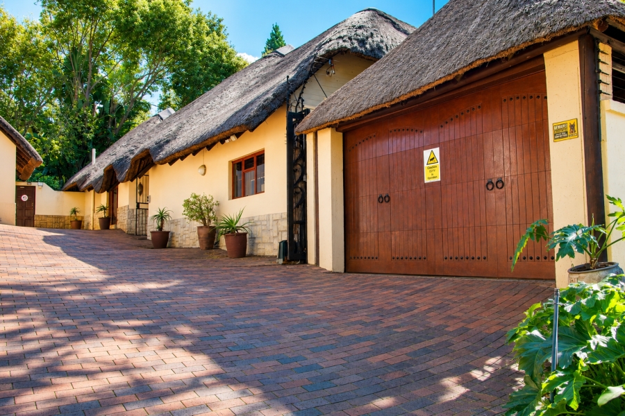 To Let Commercial Property for Rent in Rivonia Gauteng