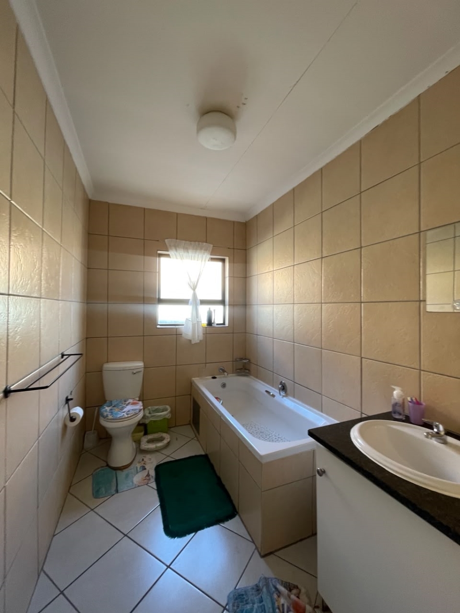 To Let 2 Bedroom Property for Rent in Northgate Gauteng