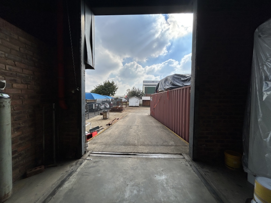 To Let Commercial Property for Rent in Spartan Gauteng