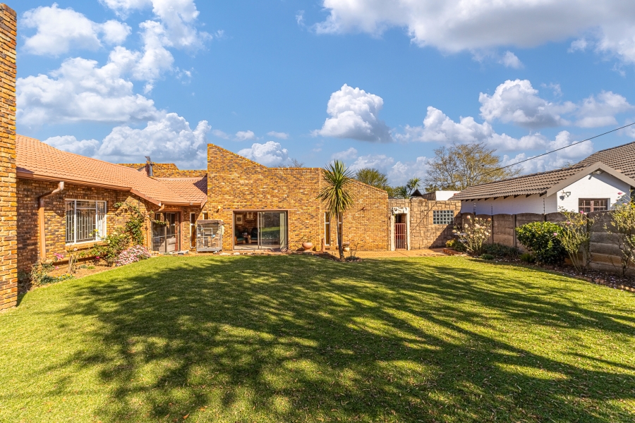 4 Bedroom Property for Sale in Eden Glen Gauteng