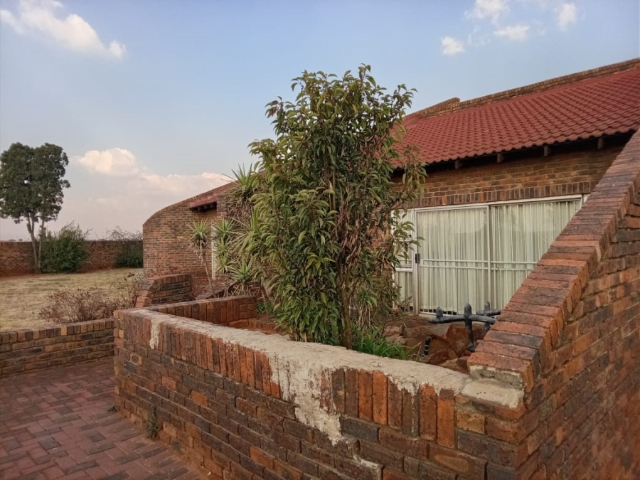 3 Bedroom Property for Sale in Golf Park Gauteng