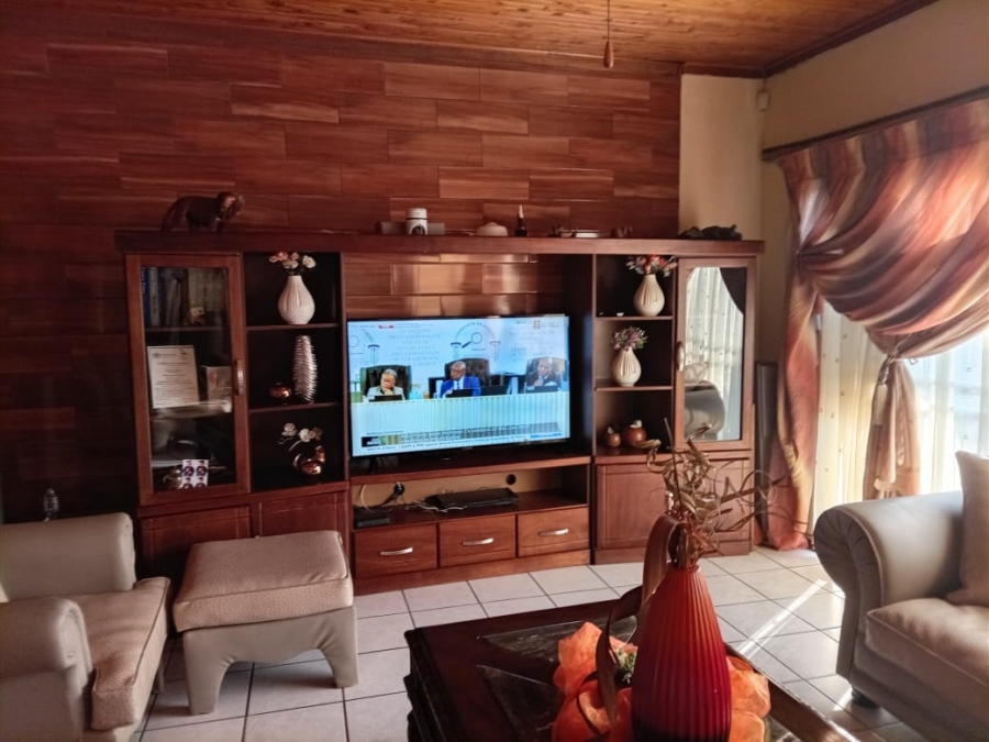 3 Bedroom Property for Sale in Golf Park Gauteng