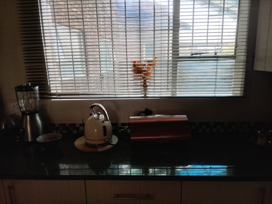 3 Bedroom Property for Sale in Golf Park Gauteng