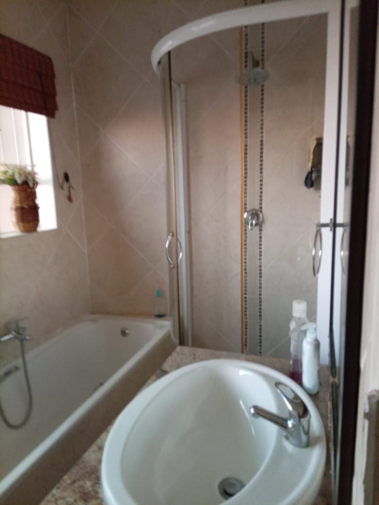 3 Bedroom Property for Sale in Golf Park Gauteng