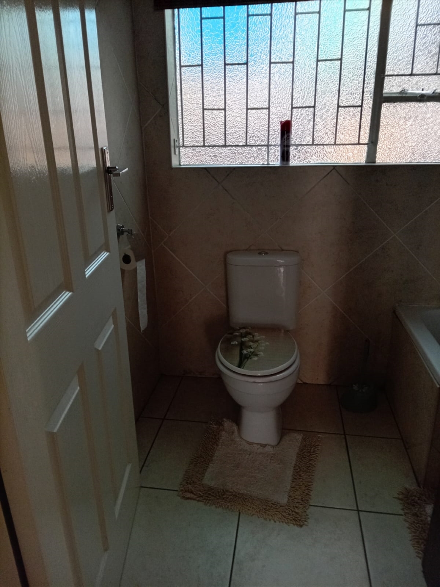 3 Bedroom Property for Sale in Golf Park Gauteng