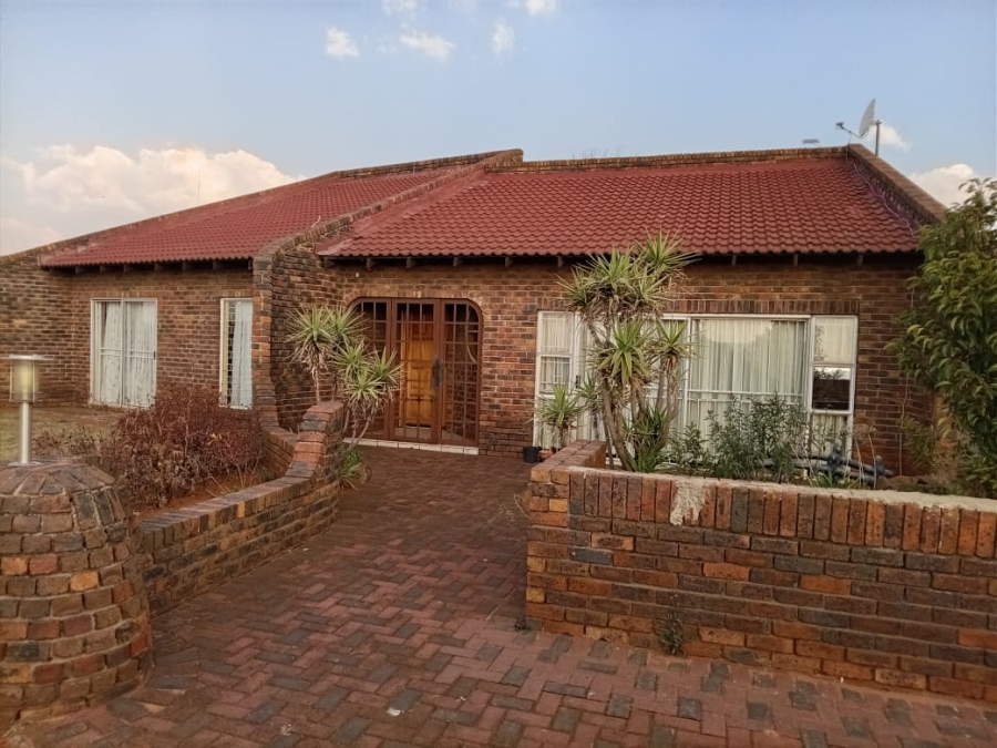 3 Bedroom Property for Sale in Golf Park Gauteng