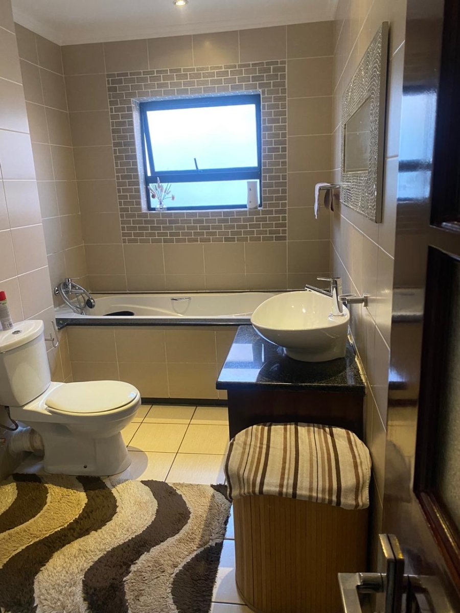 3 Bedroom Property for Sale in Erand Gardens Gauteng