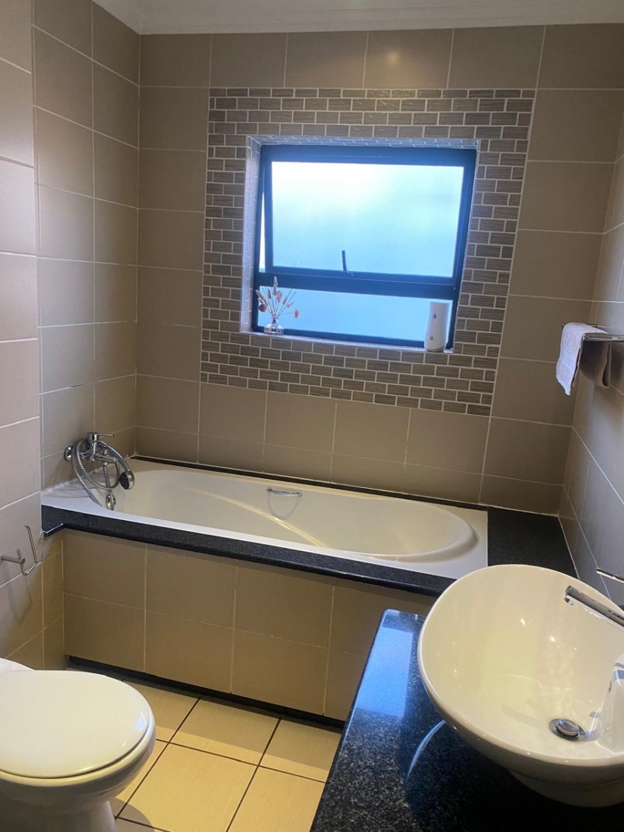 3 Bedroom Property for Sale in Erand Gardens Gauteng