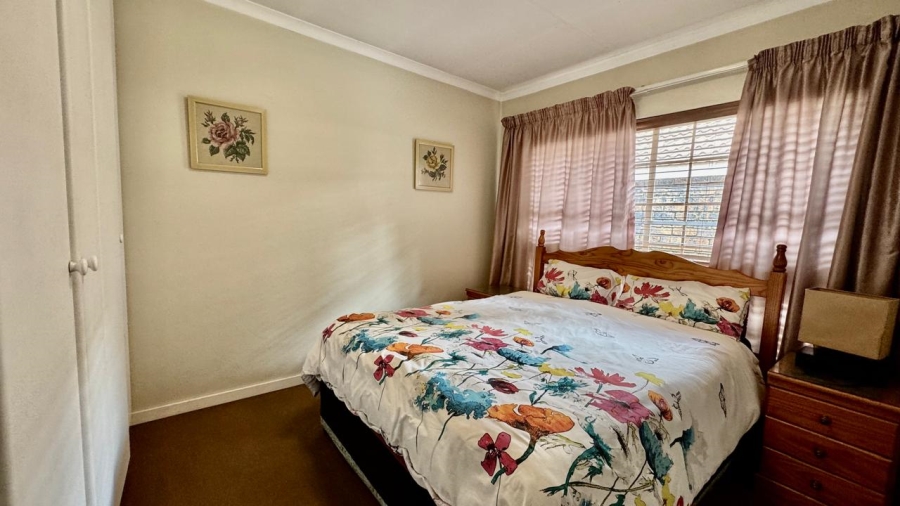 2 Bedroom Property for Sale in Wierda Park Gauteng