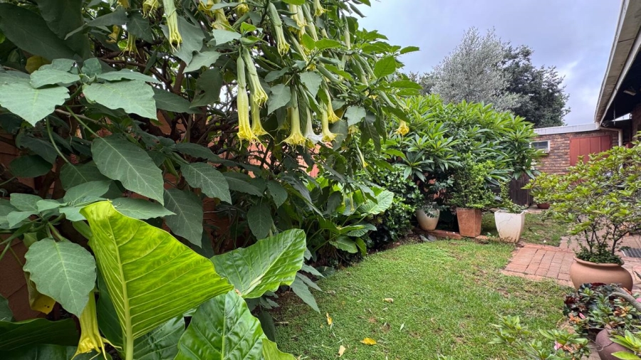 2 Bedroom Property for Sale in Wierda Park Gauteng