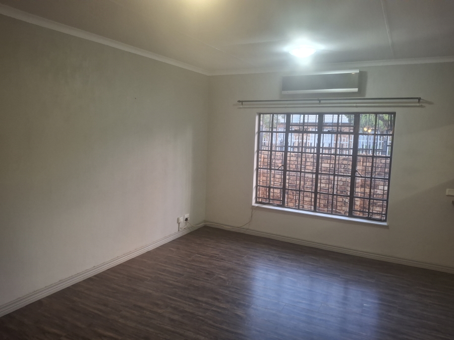 To Let 3 Bedroom Property for Rent in Garsfontein Gauteng