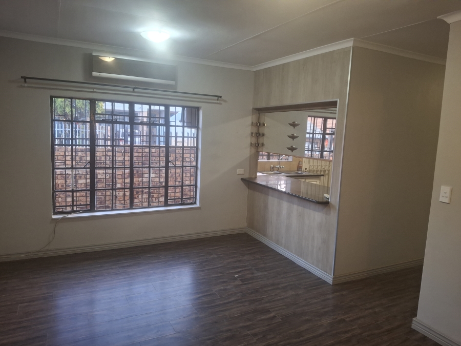 To Let 3 Bedroom Property for Rent in Garsfontein Gauteng