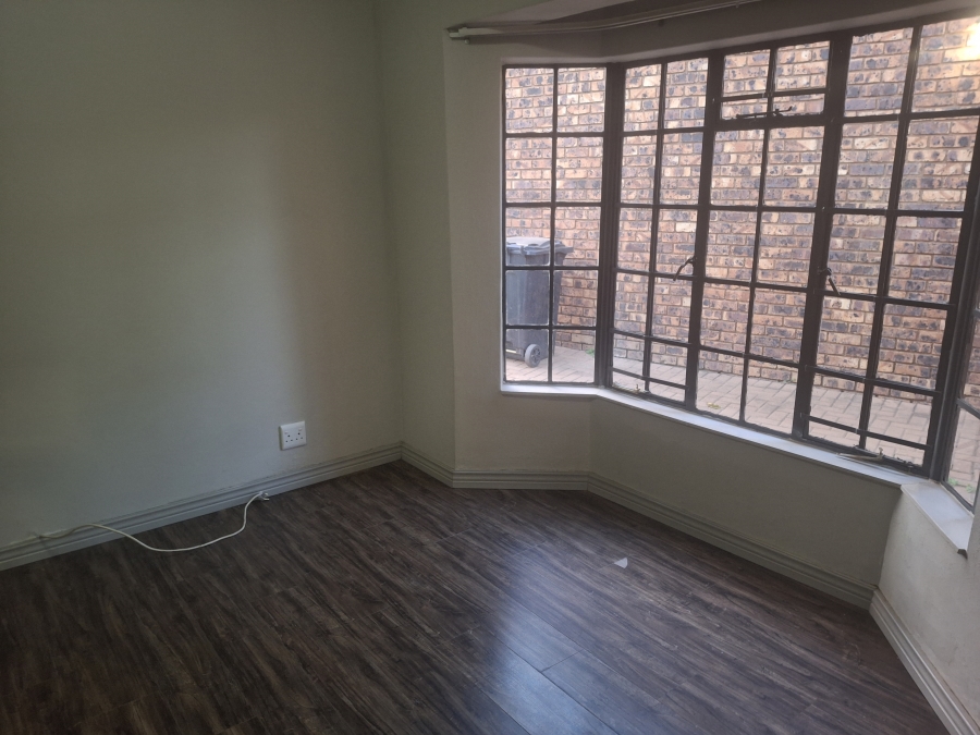 To Let 3 Bedroom Property for Rent in Garsfontein Gauteng