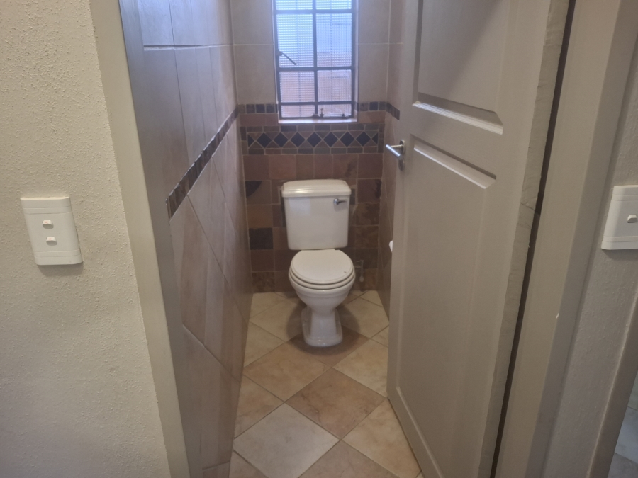 To Let 3 Bedroom Property for Rent in Garsfontein Gauteng
