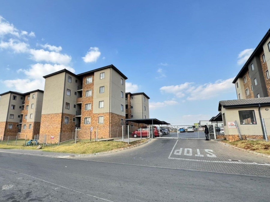 2 Bedroom Property for Sale in South Hills Gauteng